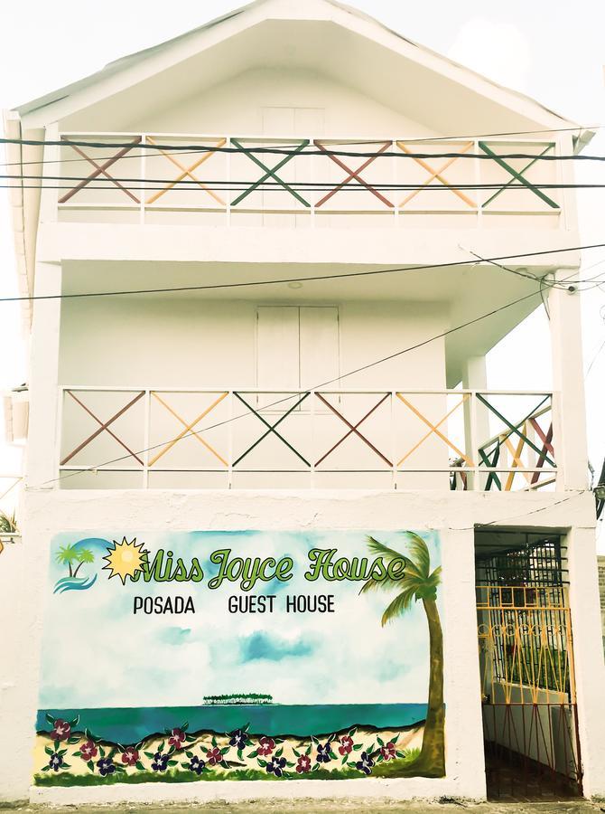 Posada Miss Joyce House San Andres  Exterior photo